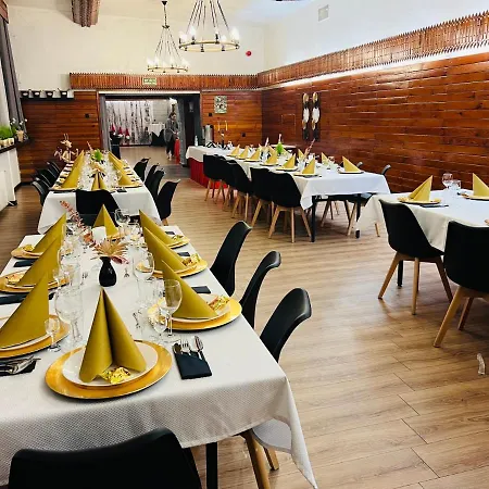 Wrzos & Wellness מלון