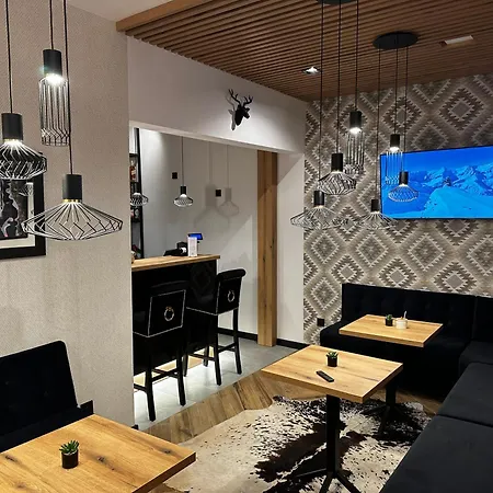 Wrzos & Wellness Hotel *