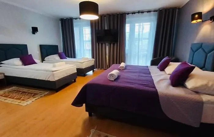 Wrzos & Wellness Hotel *